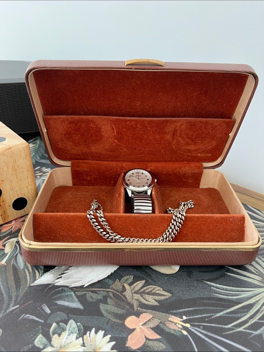 Buxton Mad Men Vibe Men’s case